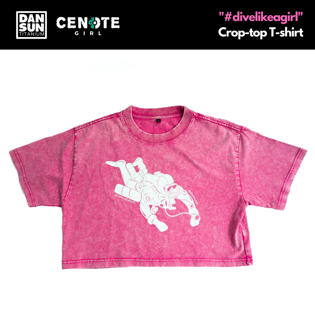 "#divelikeagirl" Crop-top T-shirt image 2